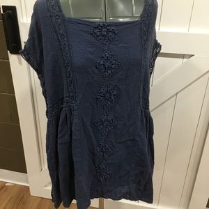 Altar’d State Split Style Top